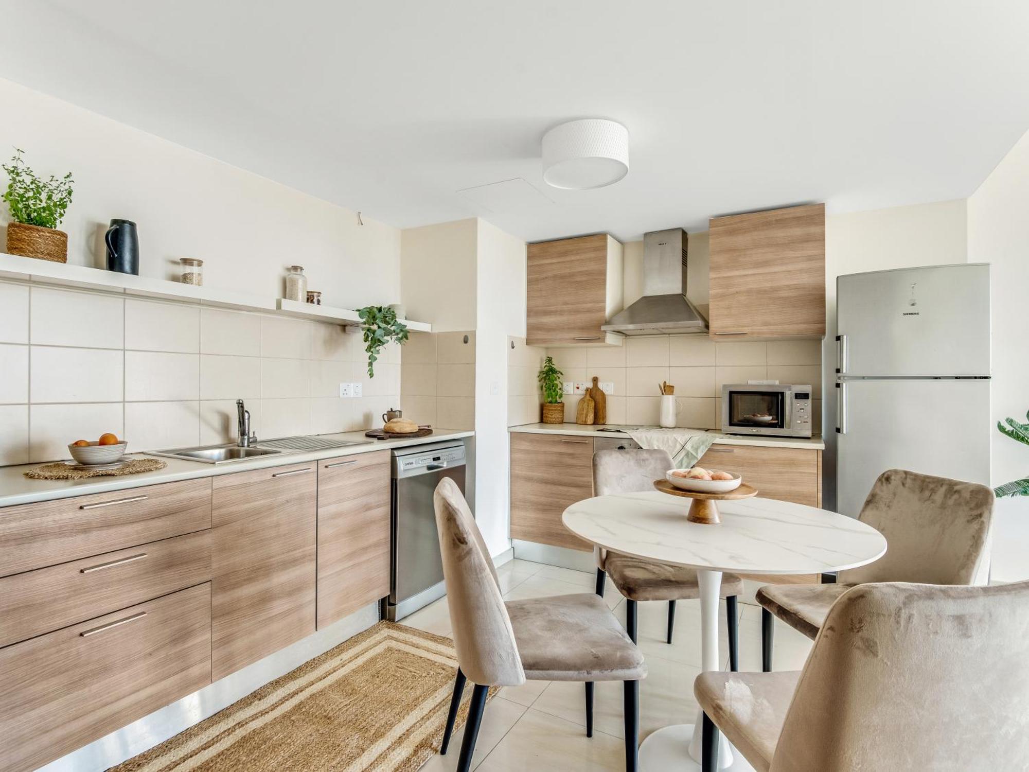 Sanders Marathon - Cute 2-Bedroom Apartment With Shared Pool Limasol Buitenkant foto